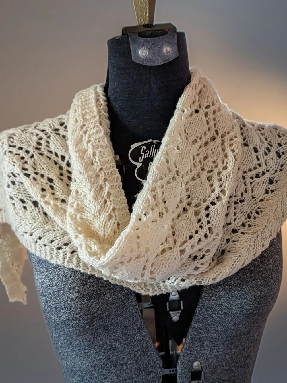 NWT Hand Spun & Knit Lace Shawl Scarf Cream White Pure Corriedale Wool By Hulda